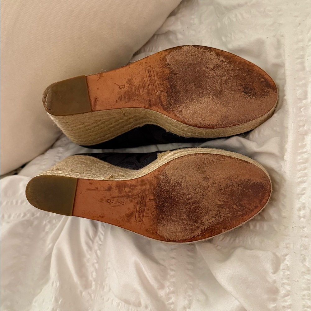 Coach Shoes Size 7 - Picture 7 of 10